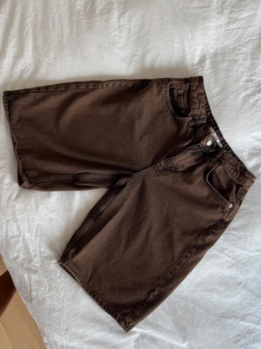 NA-KD Brown Denim Long Shorts Jorts Size EU 34 US 2 4 Baggy Wide Leg